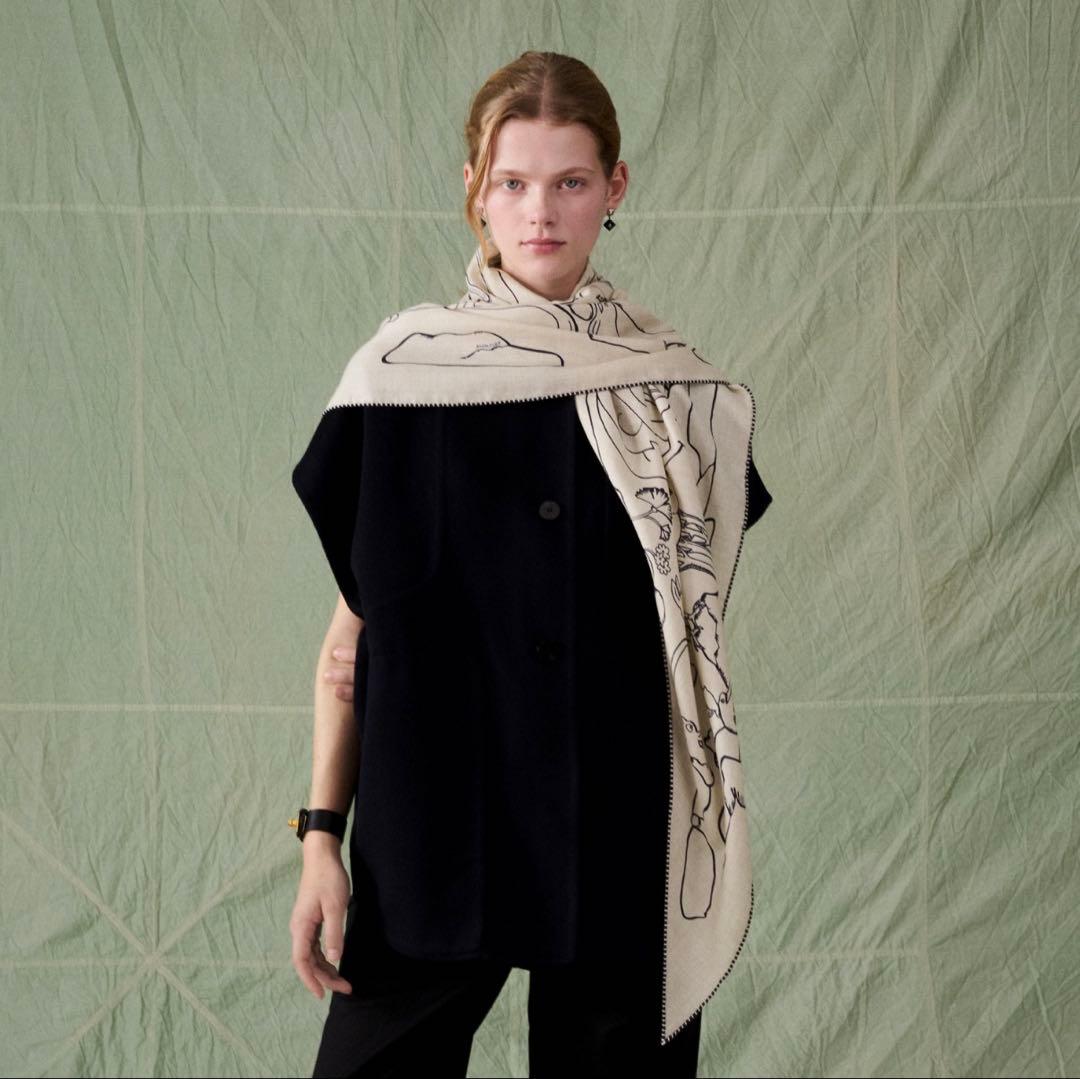 HERMESトライアングル ジェアン《千と一のウサギ》 ￥161,700 新品