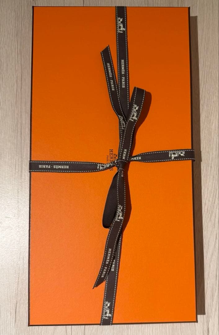 HERMESトライアングル ジェアン《千と一のウサギ》 ￥161,700 新品