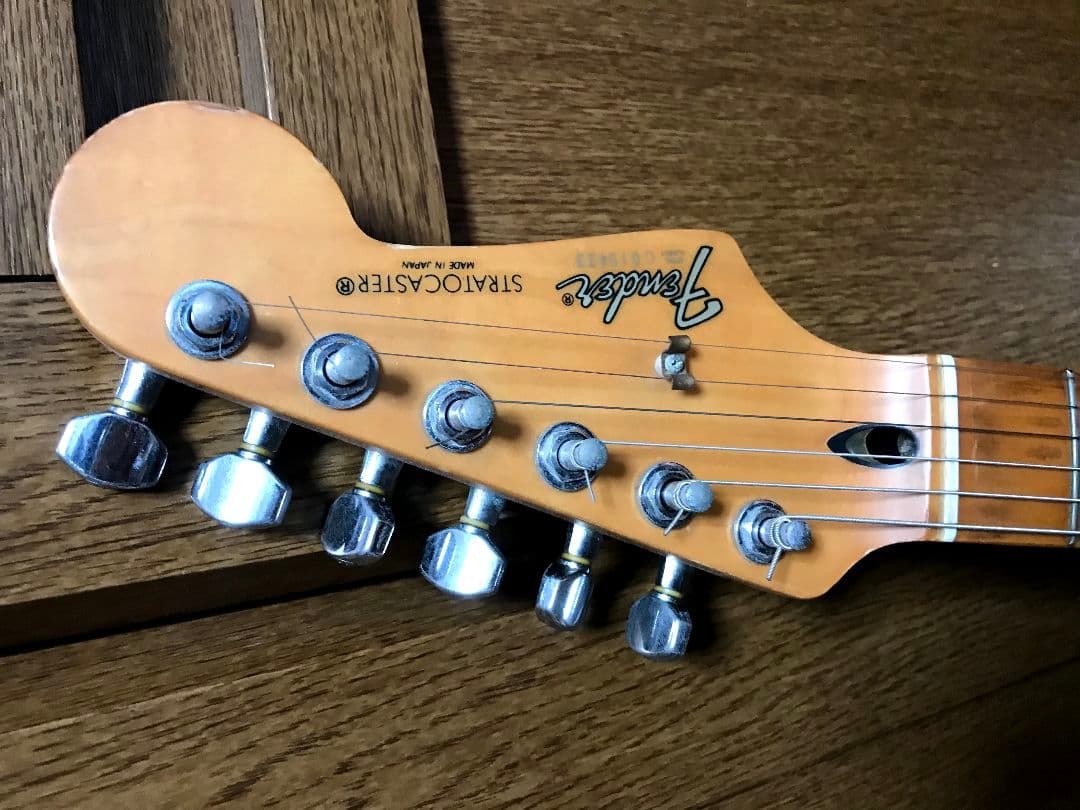 フェンダージャパン ストラト サーフグリーン