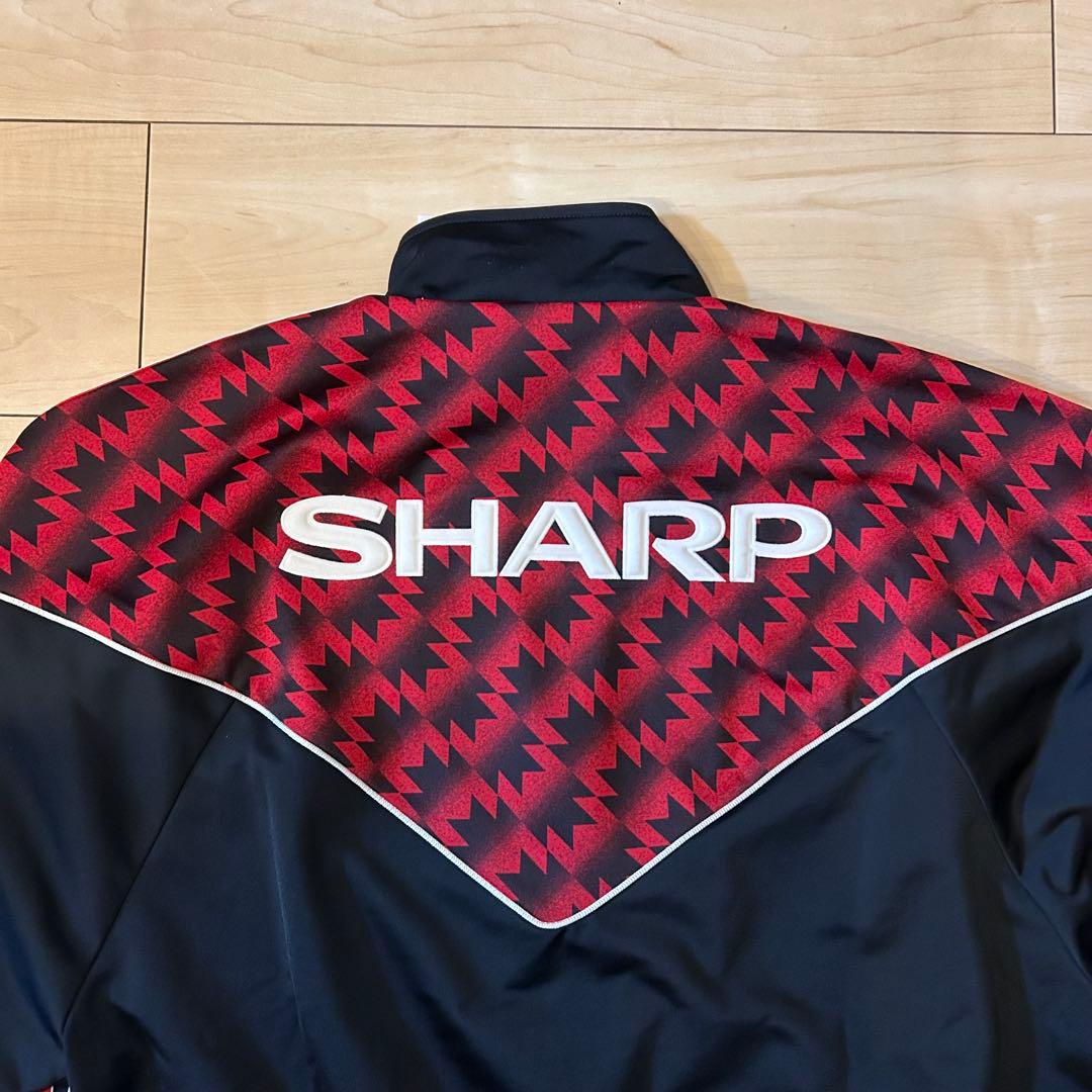 新品未使用トラックトップジャケットマンチェスター・ユナイテッド