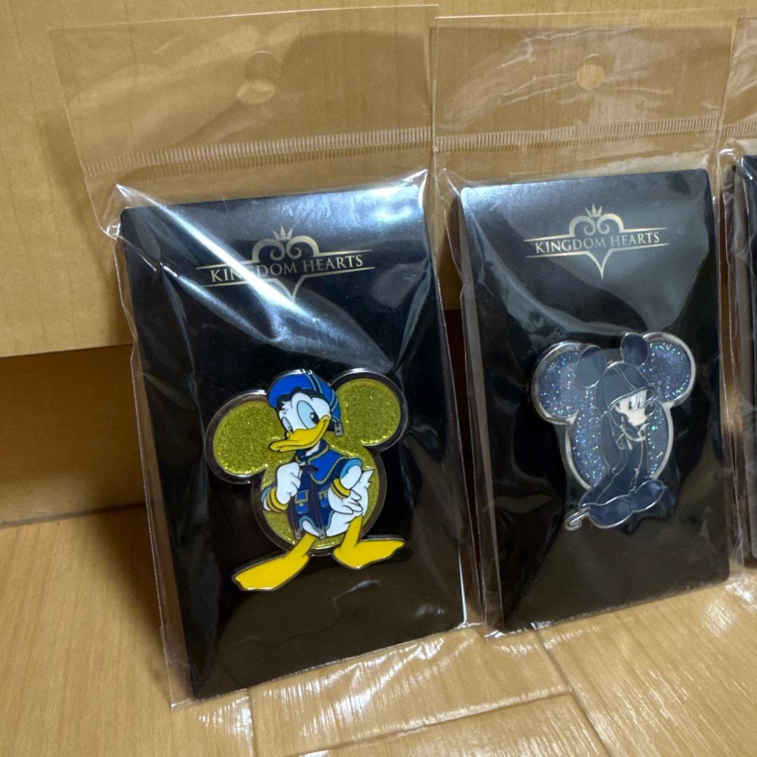 新品 キングダムハーツ ピンバッジ 3種類 ロフト KINGDOM HEARTS