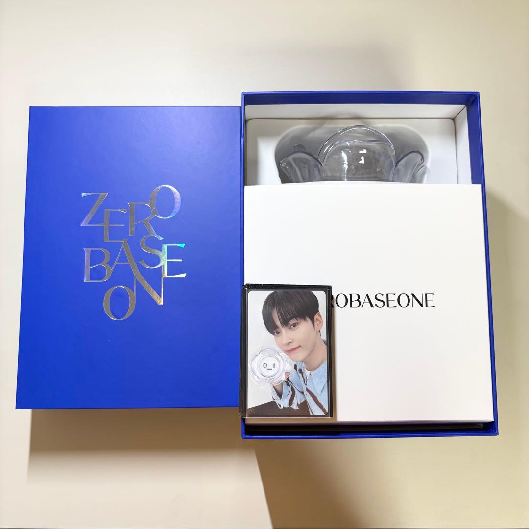 ZEROBASONE ゼベワン ペンライト トレカ付き - メルカリ