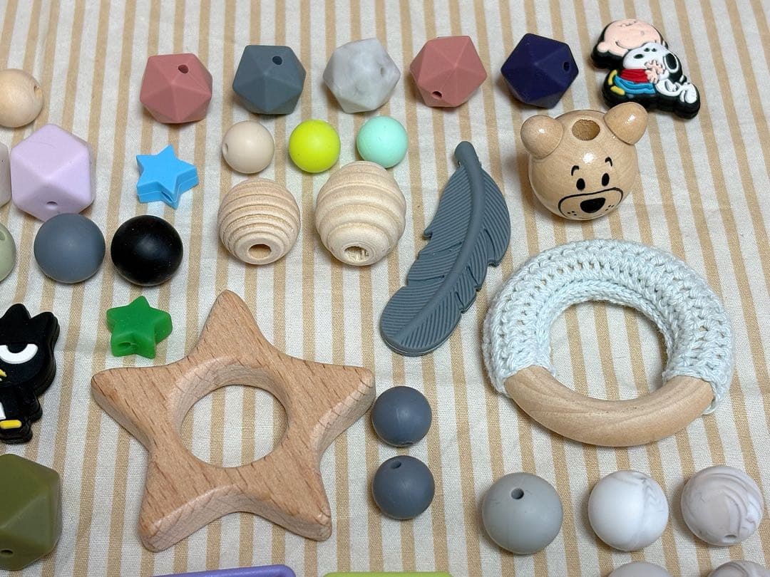 お得】歯固めビーズ まとめ売り③ ハンドメイド - メルカリ