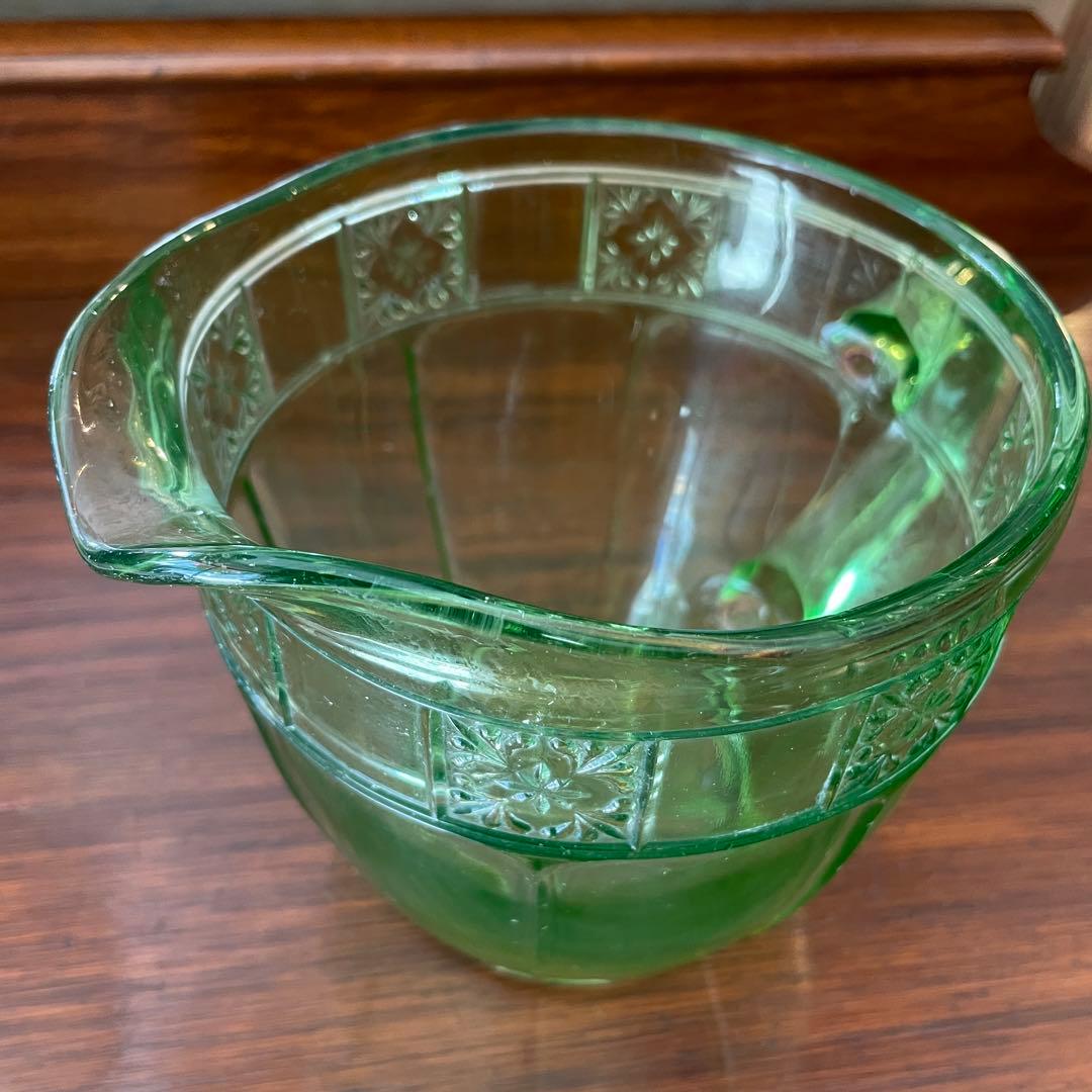 希少！ 30´s〜40´s アメリカンアンティーク 緑色ガラスピッチャー USA