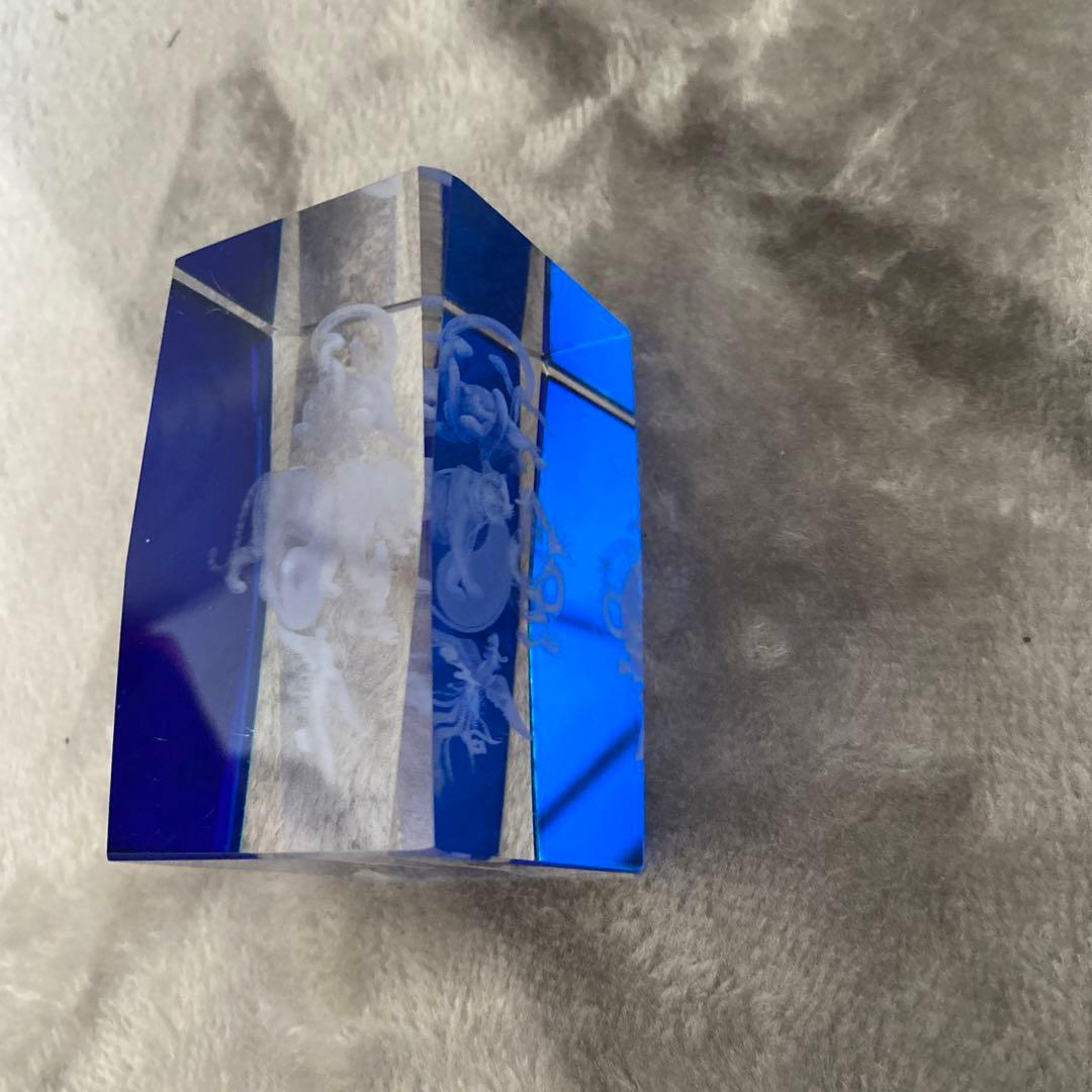 青色ガラス彫刻 動物デザイン - 工芸品通販