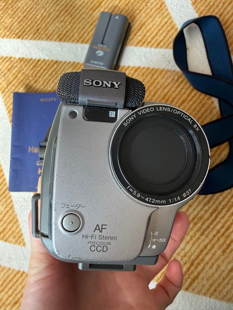 SONY Handycam CCD-TR2 20倍ズーム動作未確認 - メルカリ