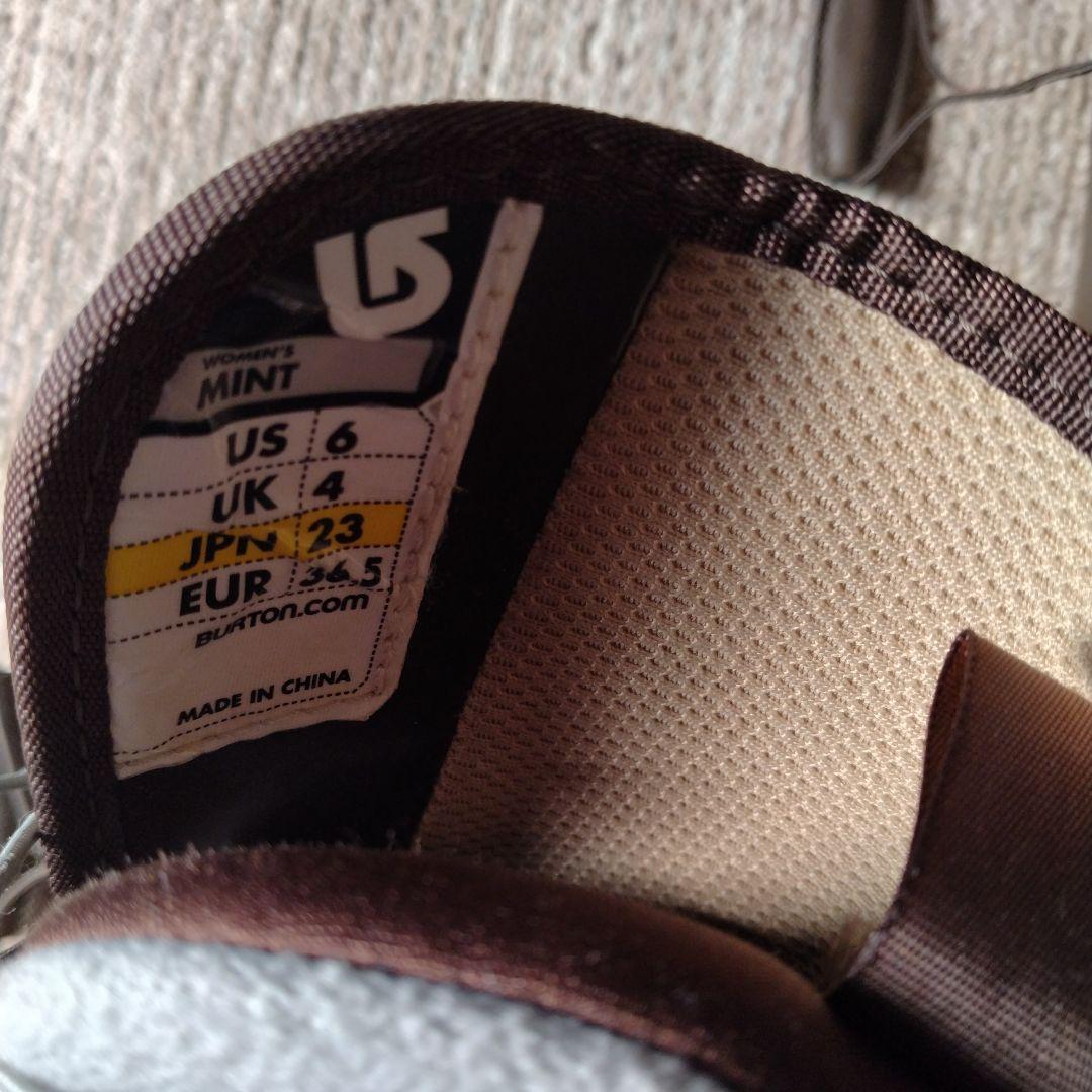 Burton スノーボードブーツ ブラウン - メルカリ