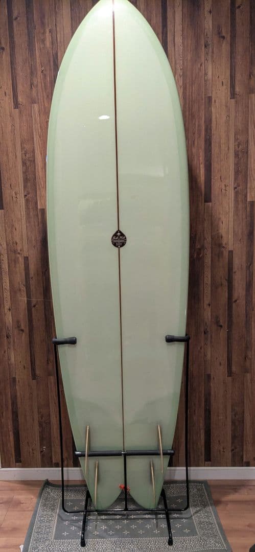 自立式　サーフボードスタンド 金属製 黒 サーフボードスタンド」の人気商品一覧 | 安い商品を通販サイトから