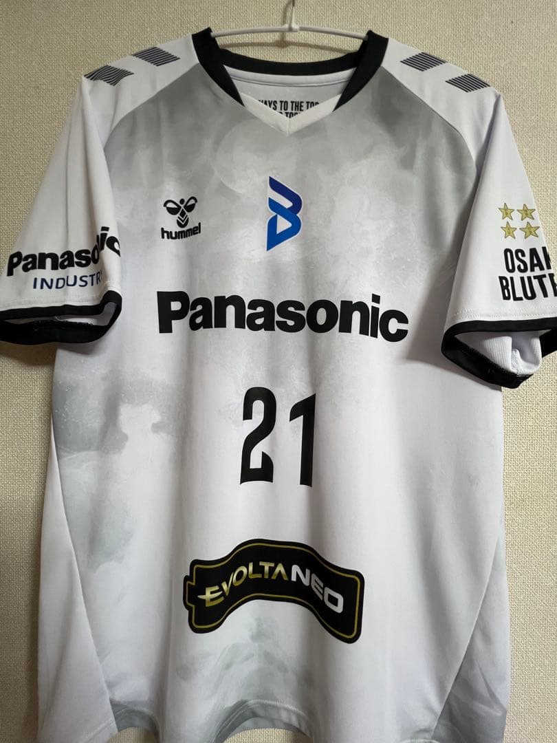 大阪ブルテオン バレーボールシャツ 21 永露元稀 - メルカリ