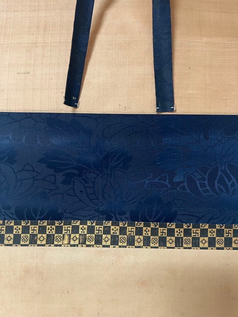 掛け軸 椿年絵／中井董堂（敬義）贊［霊芝之図］絹本 共箱！ - メルカリ