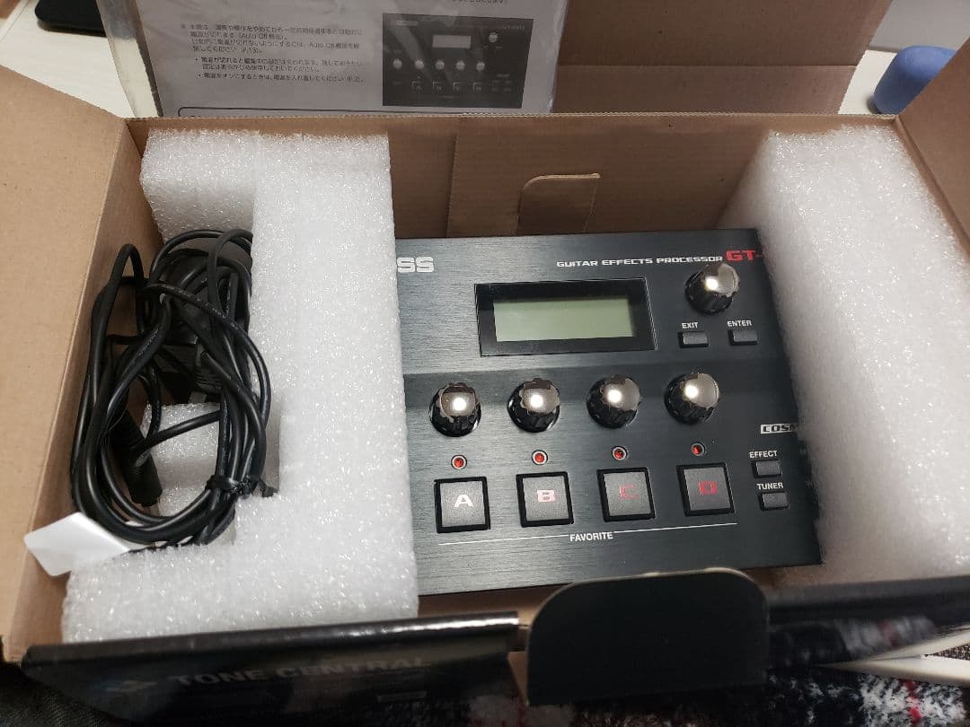 BOSS GT-001 ギターエフェクター
