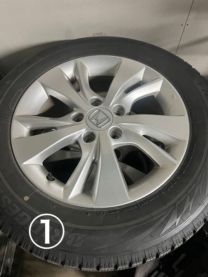 215/60R16 冬タイヤ　アルミホイール付き（※ホンダ専用ヴェゼル装着） 215/60R16 冬タイヤ アルミホイール付き（※ホンダ専用ヴェゼル装着