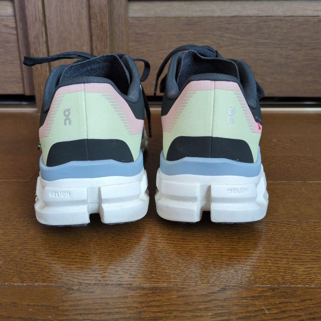 On Cloudflow 4 25.5cm　オン　クラウドフロー