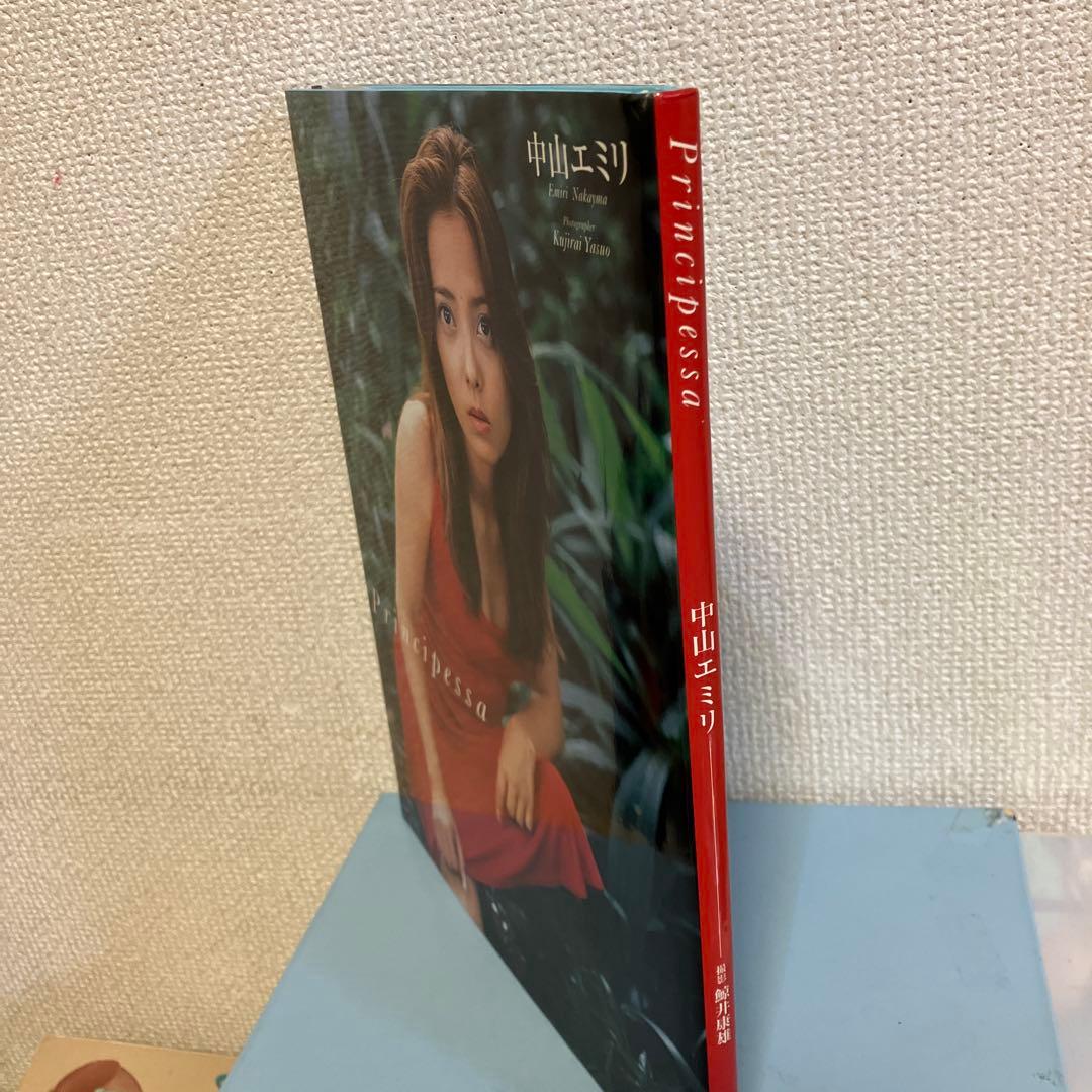 Principessa : 中山エミリ写真集 - メルカリ
