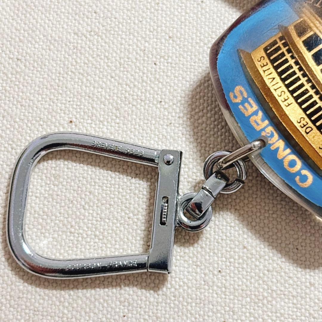 ブルボン キーホルダー 白鳥 EVIAN フランス CONGRES エビアン