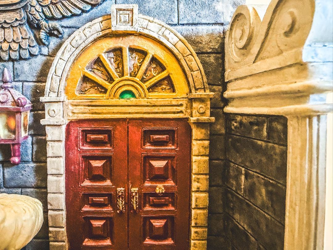 【激レア・廃盤品】　千と千尋の神隠し　湯婆婆　フィギュア　彫刻　プランター