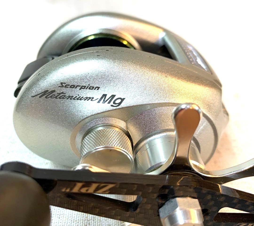 シマノ 00スコーピオンメタニウムMg 右巻き ハンドルZPI