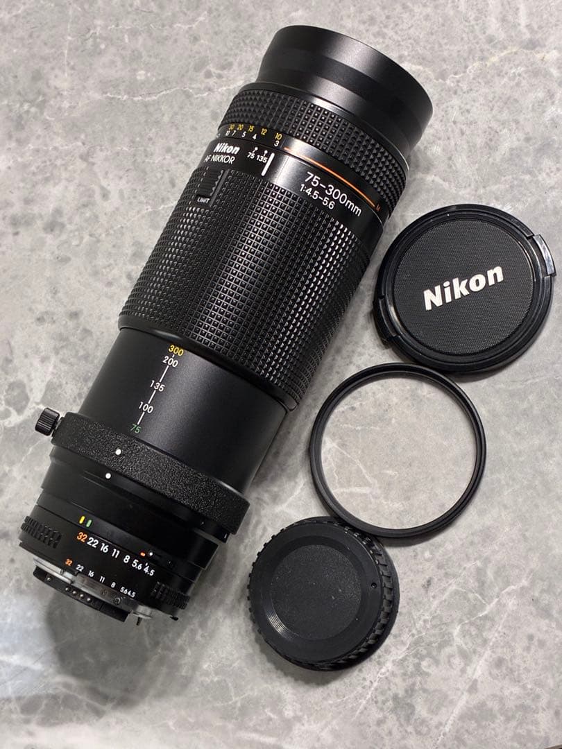 ⭐️極美品⭐️ Nikon AF NIKKOR 75-300mm f4.5-5.6