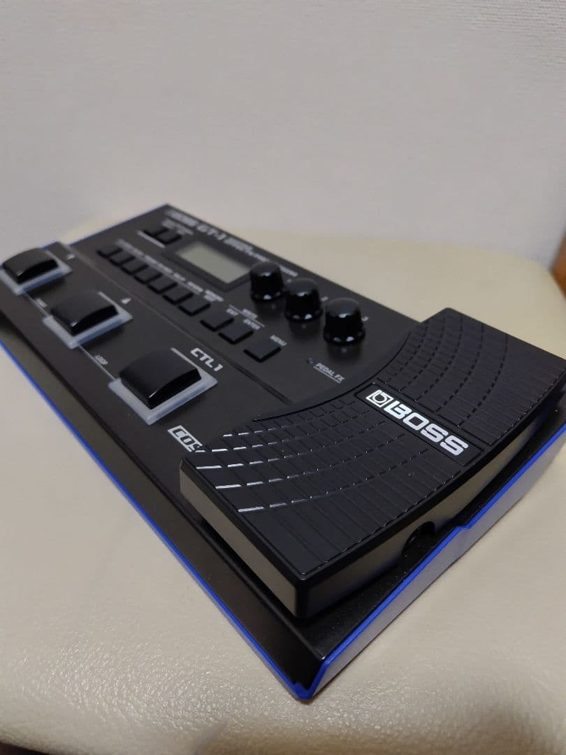 BOSS GT-1 ギターエフェクター 本体