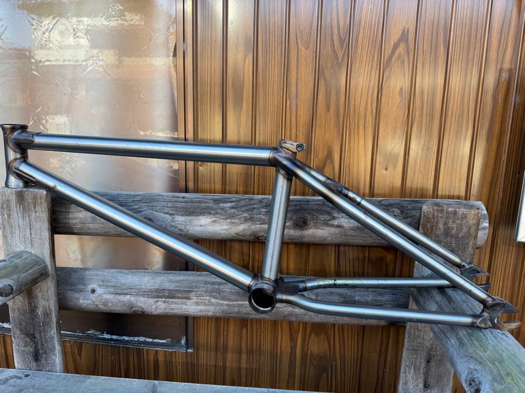 BMXフレーム STRESS CREW FRAME 20.8”