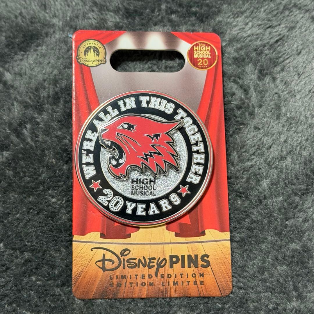 ハイスクールミュージカル 20周年 ピンバッジ - メルカリ