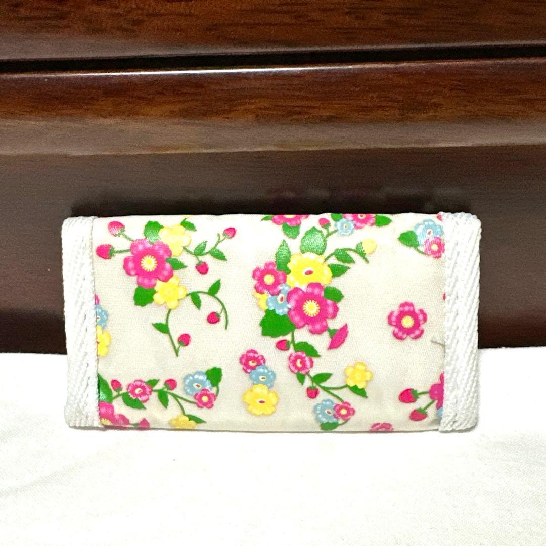 希少品　サンリオ　ハローキティ　平成レトロ　野いちご　キーケース　キーカバー