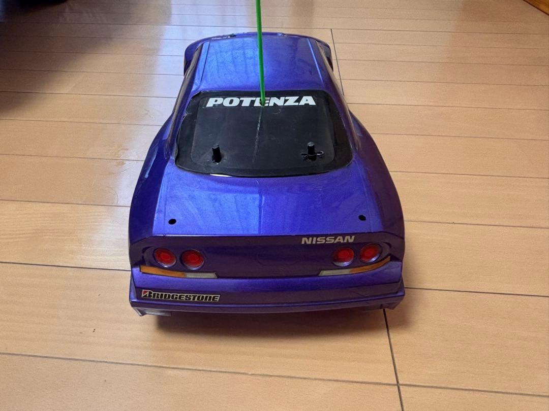 完成品ニッサンcalsonicスカイライン