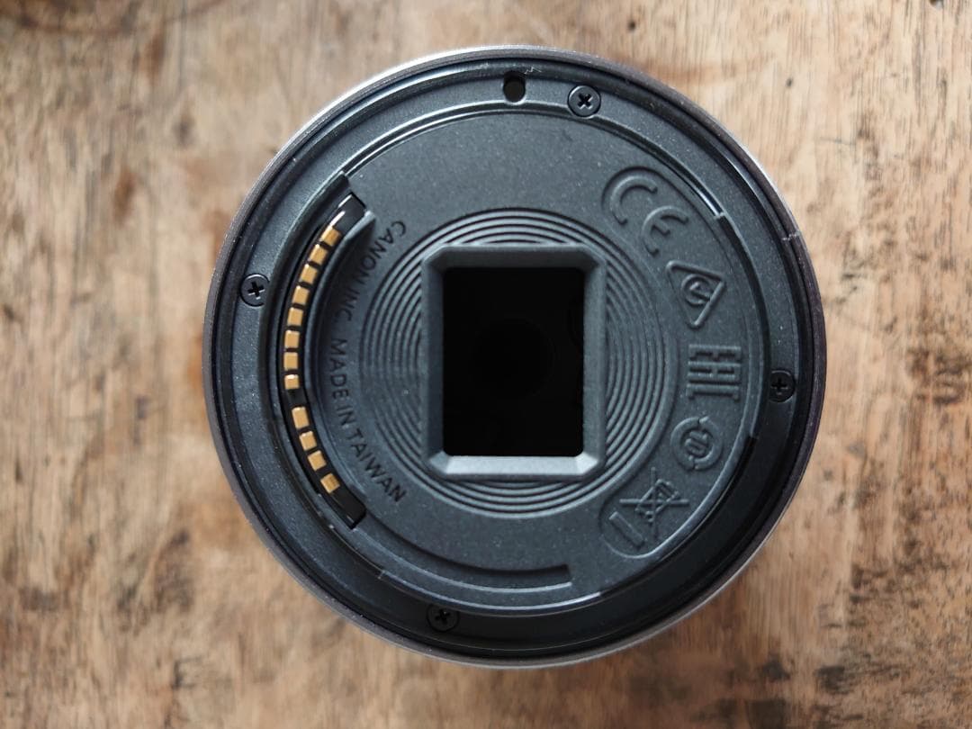 Canon超美品　RF-S18-45mm F4.5-6.3 IS STM