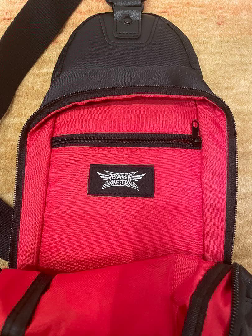 BABYL ボディバッグ