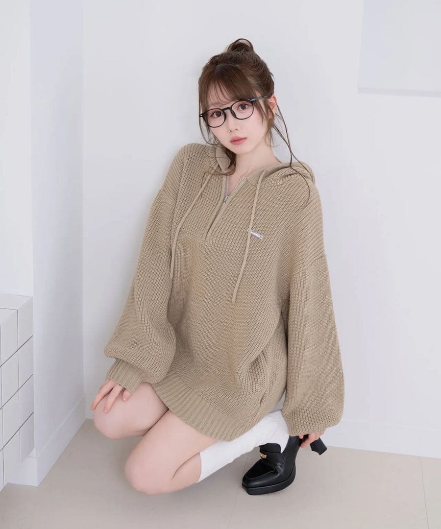Rosé Muse Over sized half zip hoodie - メルカリ