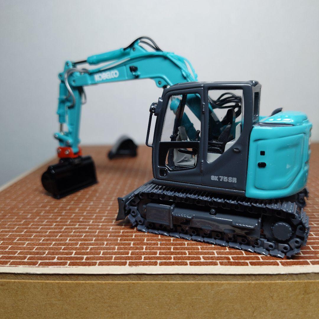 コベルコ建機SK75SR クイックヒッチ バケット4点 KOBELCO 1/50 - メルカリ
