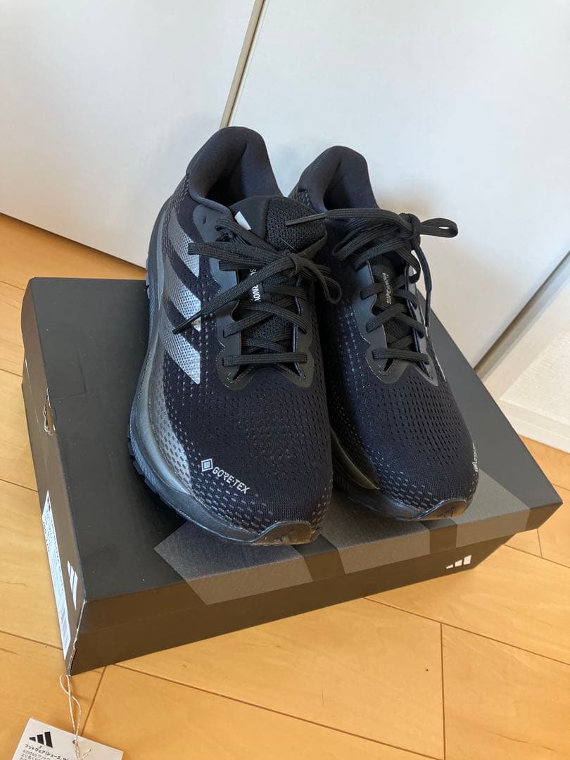 GORE-TEX 28.0cm 新品 adidas SUPERNOVA