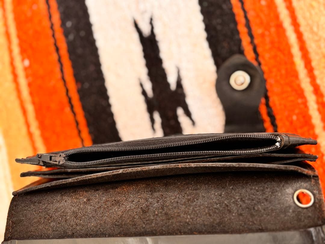 BACKBONE×HTC別注 シルバーコンチョ 財布 レザー - メルカリ