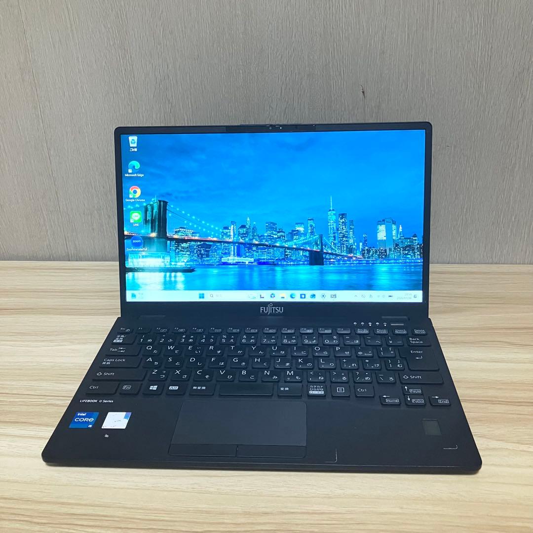 第11世代《軽量薄型》LIFEBOOK U9311F 2021年製 i5