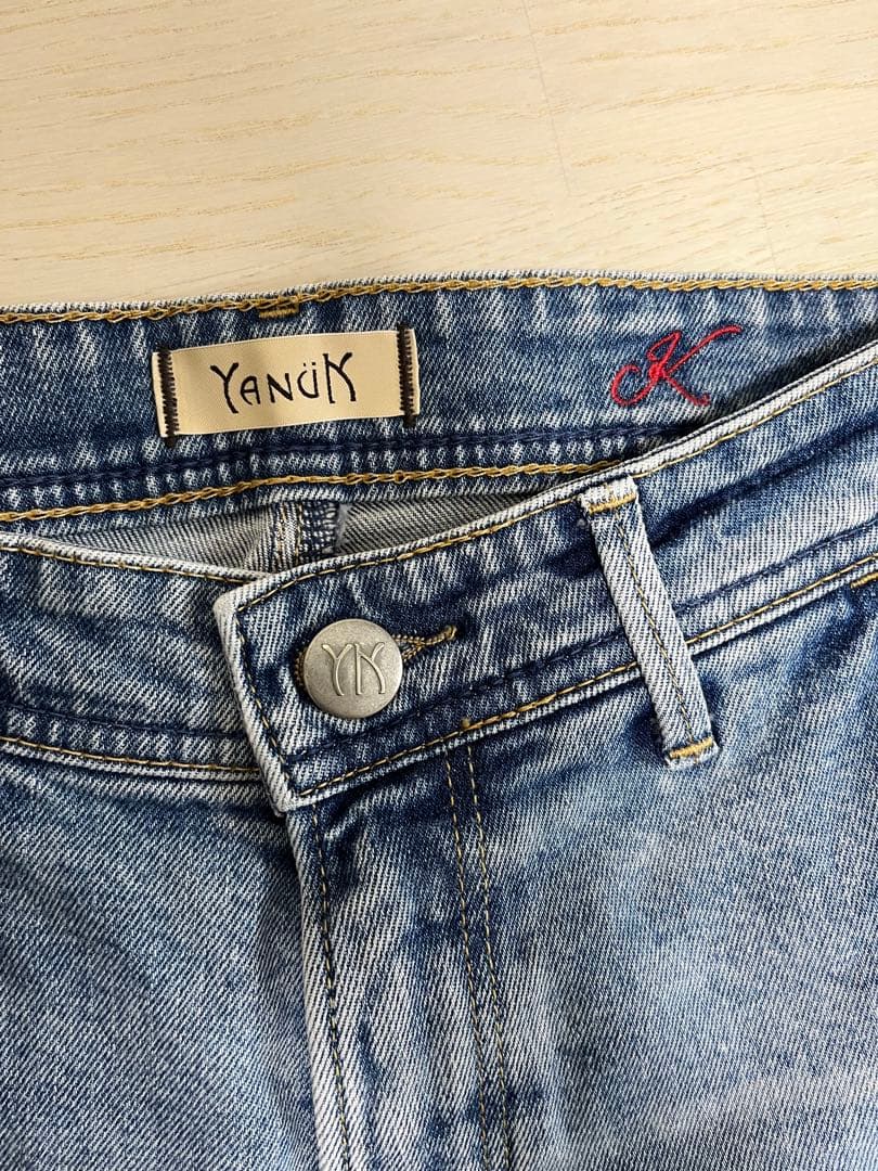 YANUK スタイリスト加藤かすみ ローライズ ストレート VSX - メルカリ