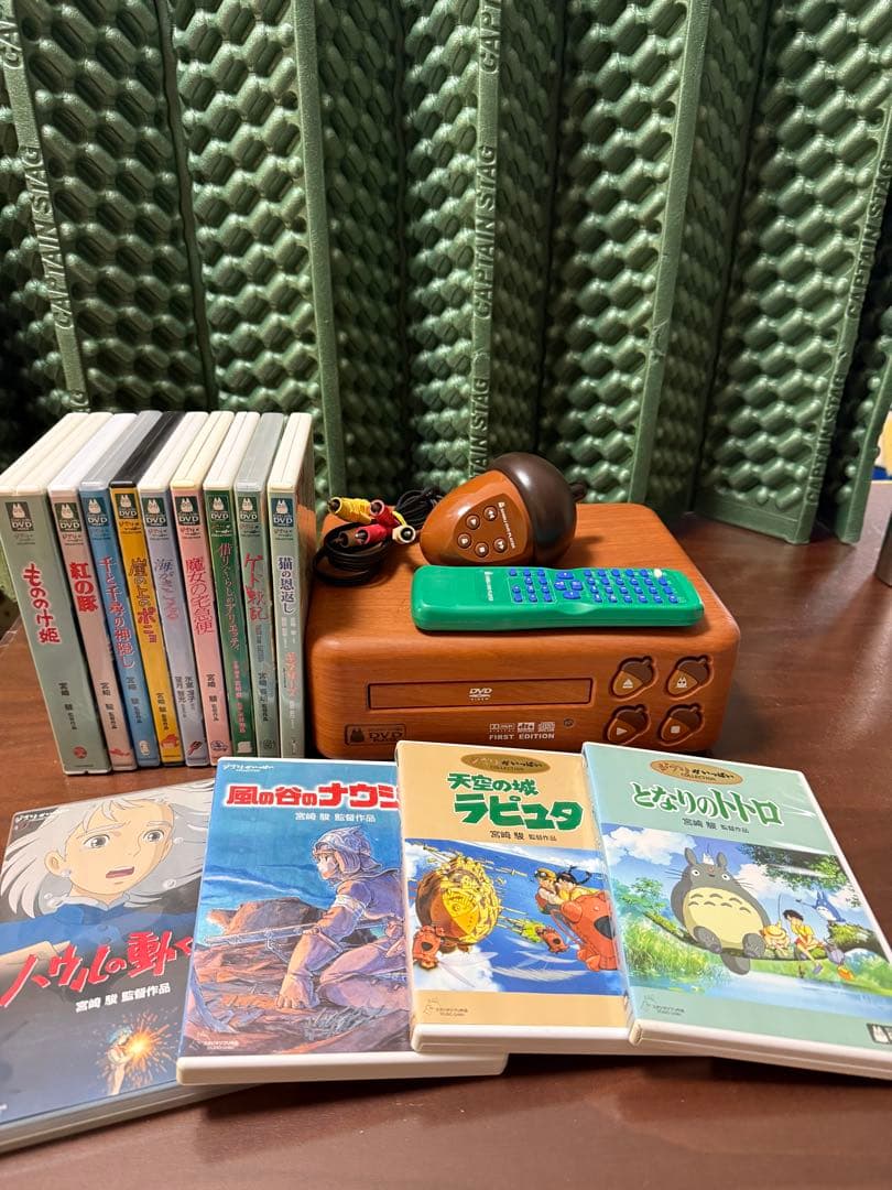 スタジオジブリDVD+GHIBLI DVDプレーヤーセット DVD ジブリがいっぱい 監督もいっぱい コレクション｜三鷹の森ジブリ