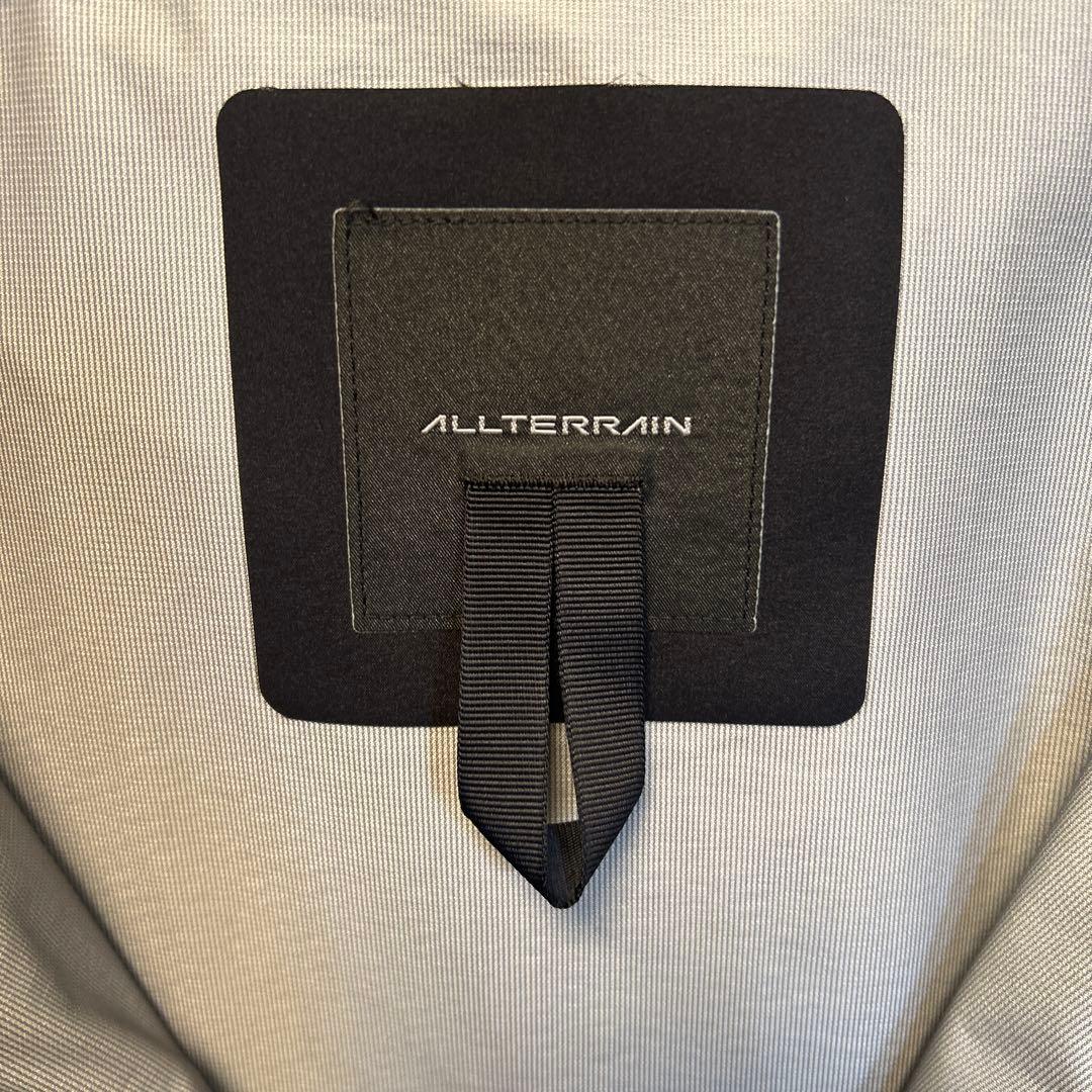 DESCENTE ALLTERRAIN ハードシェルジャケット“クレアス” S