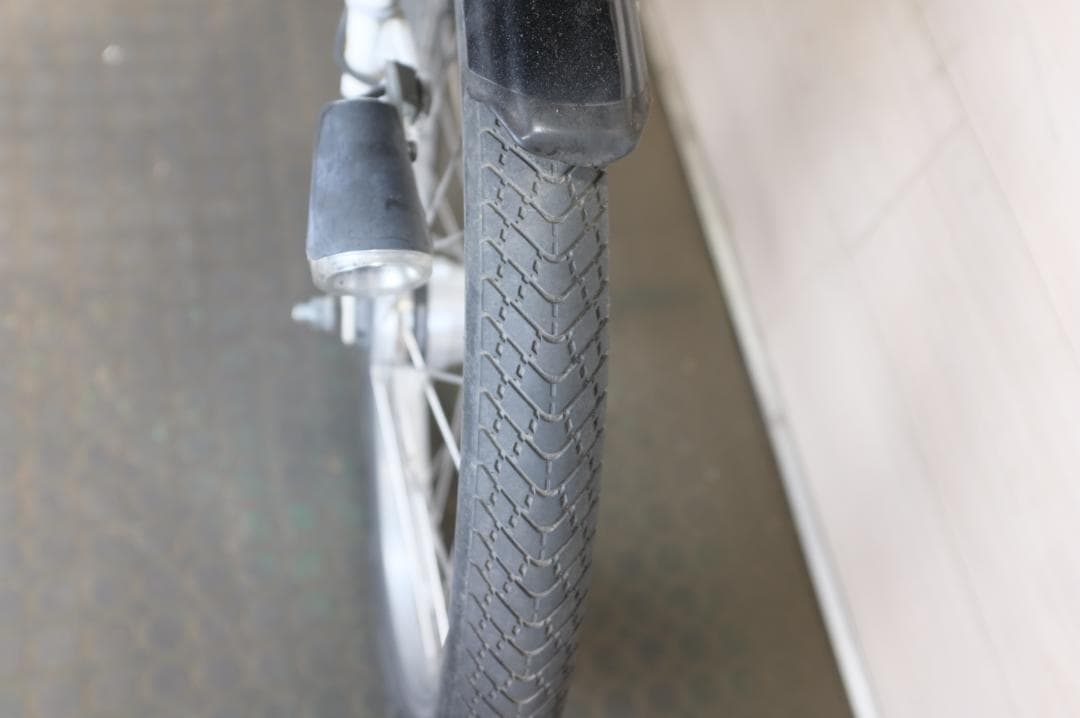 パナソニック ギュット　20インチ　3段　13.2Ah（5点灯）充電器あり