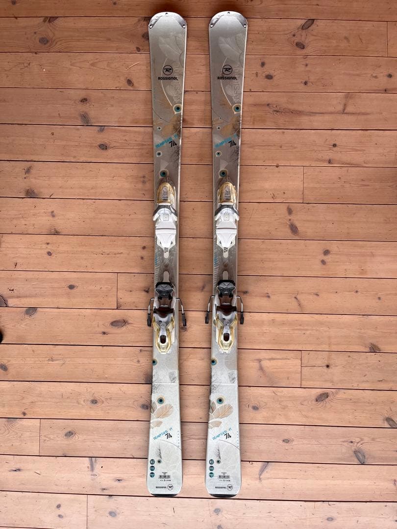 ROSSIGNOL 孔雀、希少　スキー ビンディング付 ROSSIGNOL】希少 孔雀 TEMPTATION 74 スキー 146cm - メルカリ