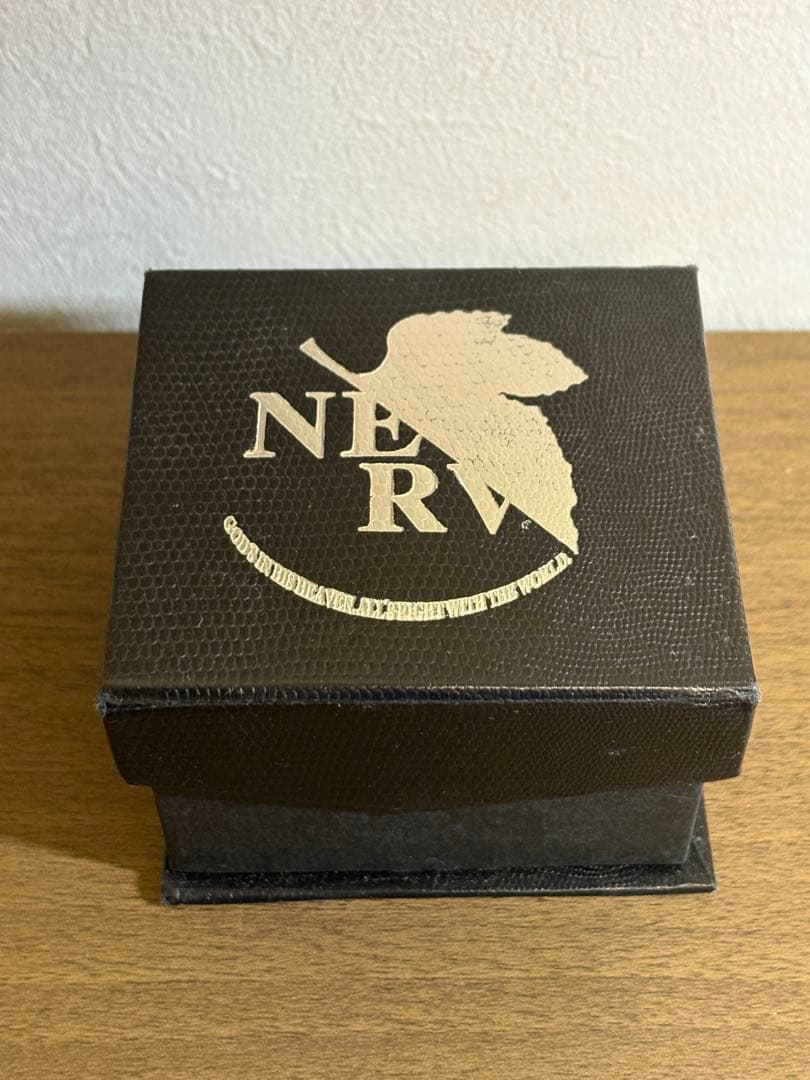 エヴァンゲリオン　NERV シルバー 腕時計
