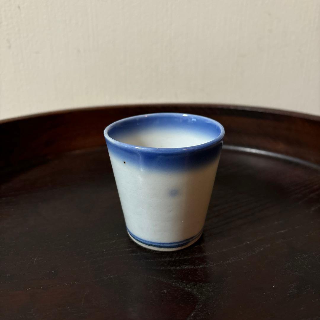 モダン輪線猪口　1点③ぐい呑み　筒盃　蕎麦猪口　伊万里　瀬戸　染付　検李朝　酒器 伊万里染付交叉草文（檜垣草）蕎麦猪口 江戸後期 直径7.5cm×高さ約5.5