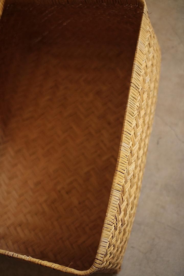 状態良く形の綺麗な古い竹編みの収納かご 行李 竹籠 篭 古道具 - メルカリ