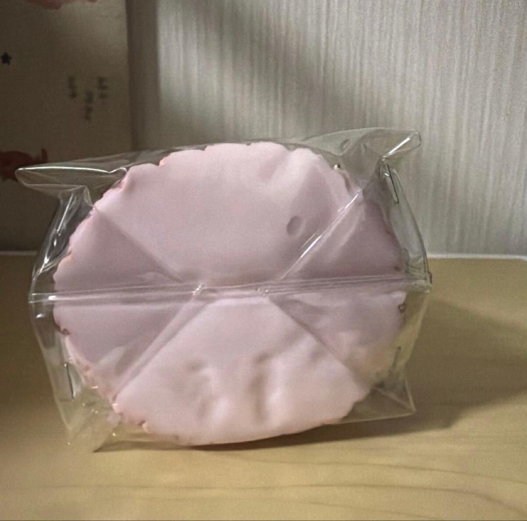 サンリオ　ピアノちゃん　スノードーム型 スクイーズ