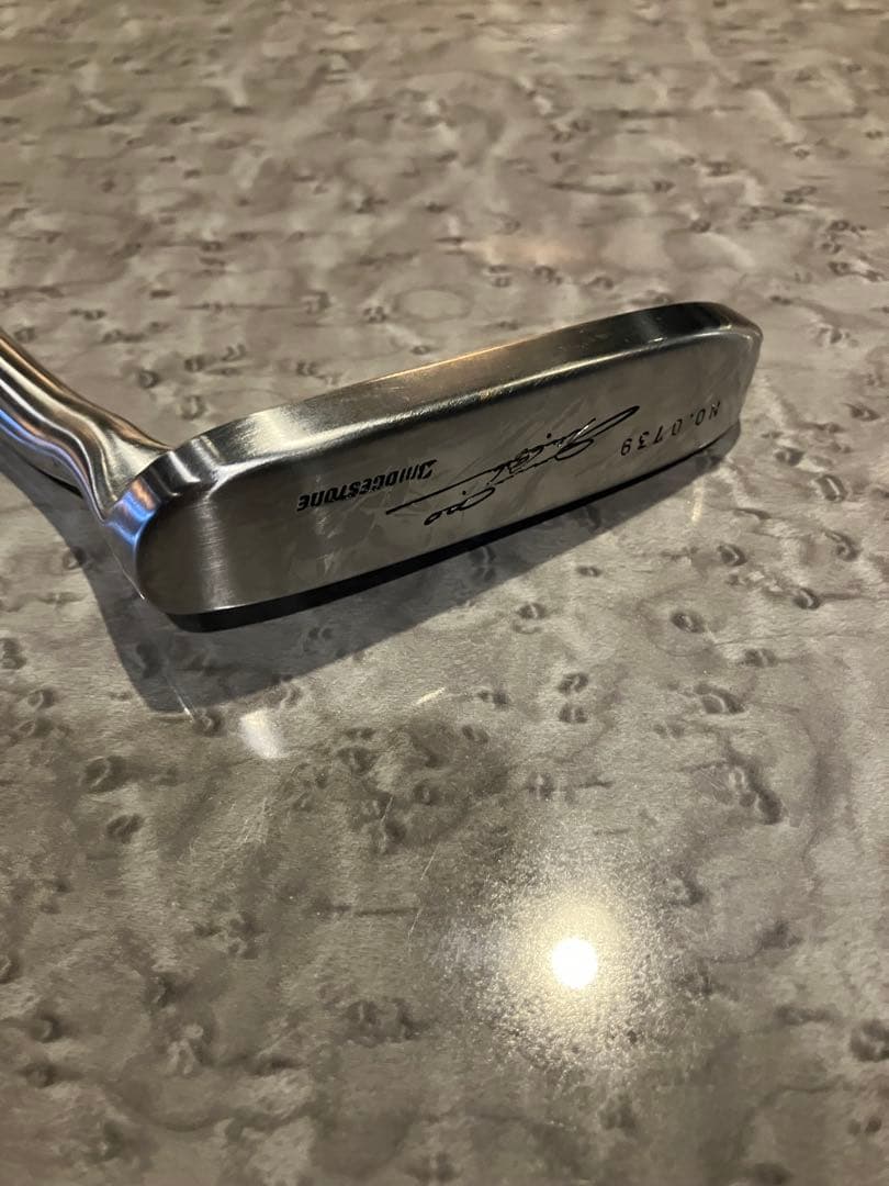 尾崎将司記念盾付きパター - メルカリ