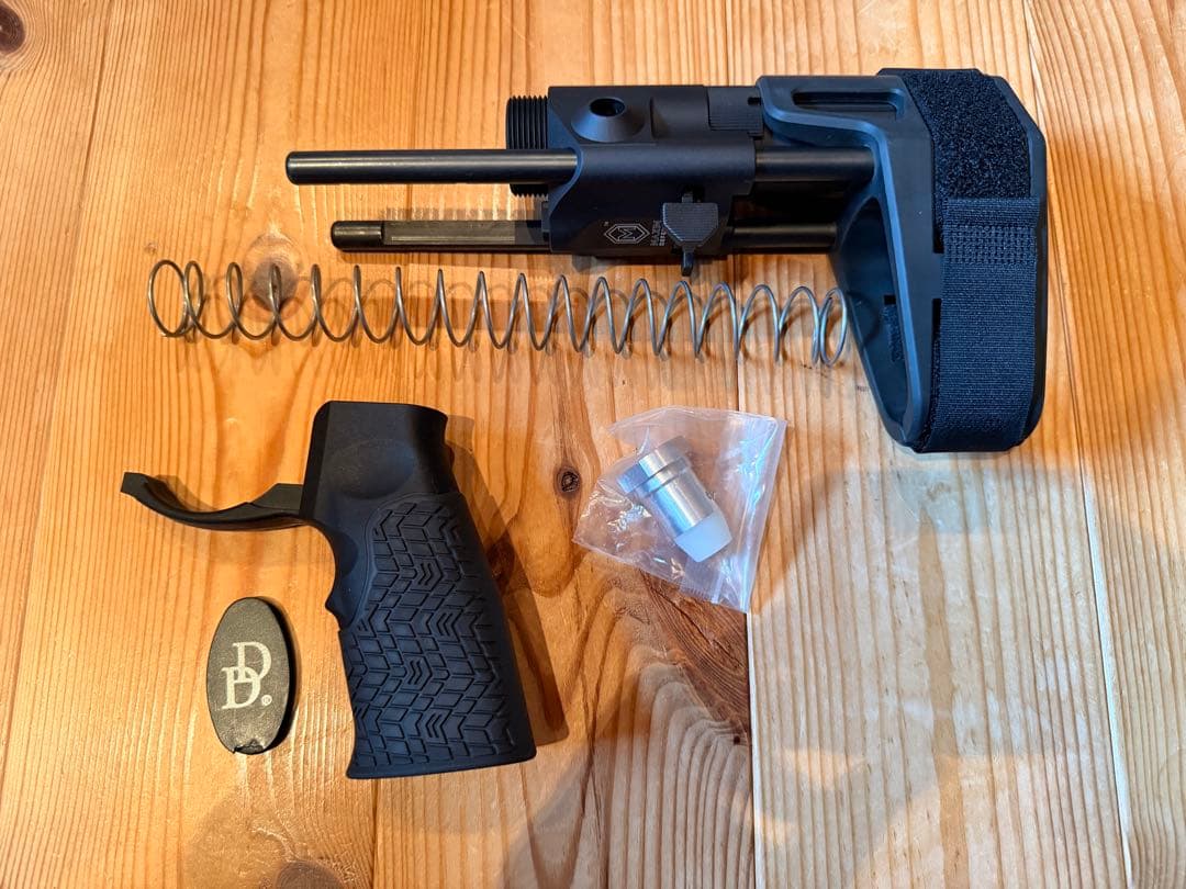 【実物】DDグリップ / BJTAC MDタイプ ブレース ストック セット Daniel Defense ストック・グリップセット | ブラック - -米軍放出品