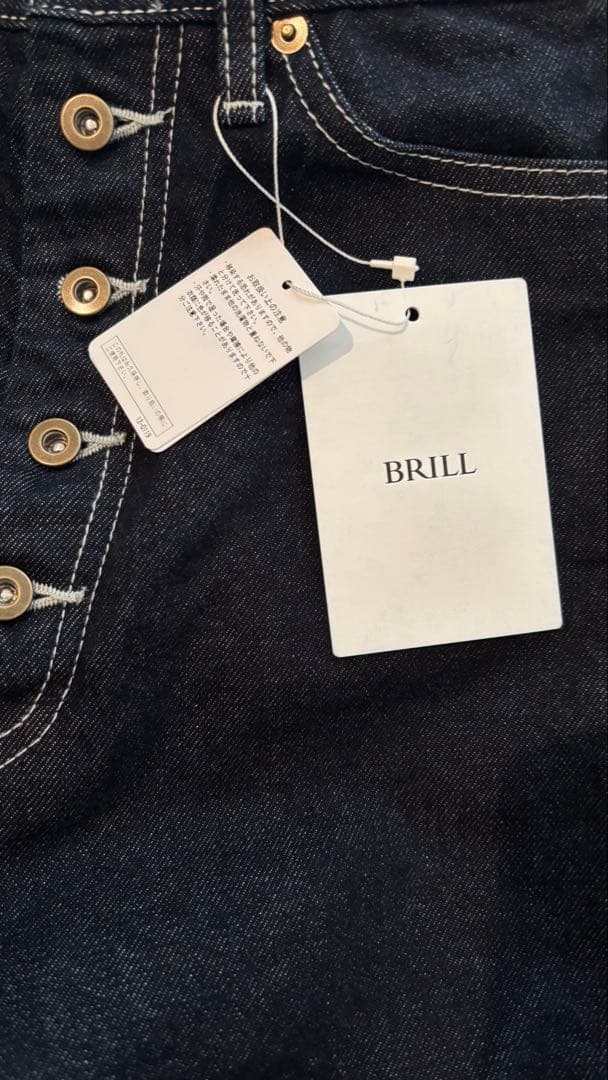 BRILL ボタンフライデニムパンツ - メルカリ