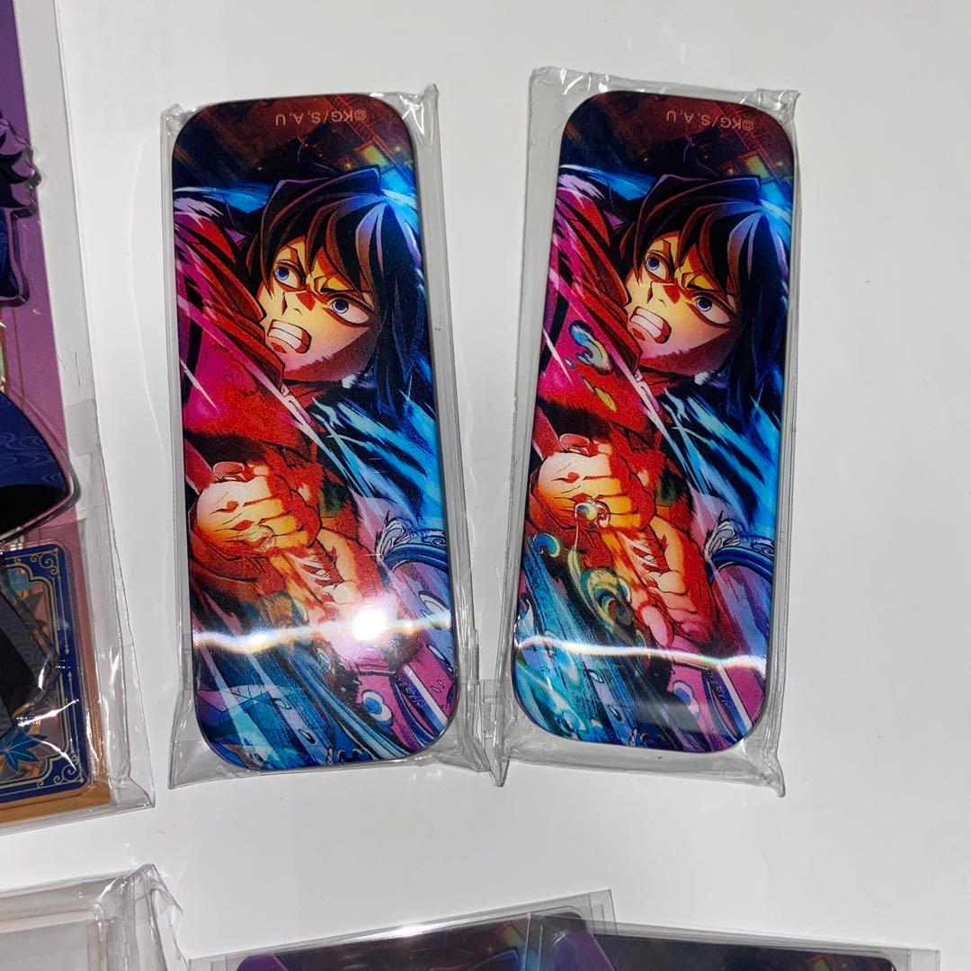 鬼滅の刃　富岡義勇　WEBSHOPくじ 京まふ　繋ぐ　アクリルスタンド　缶バッジ