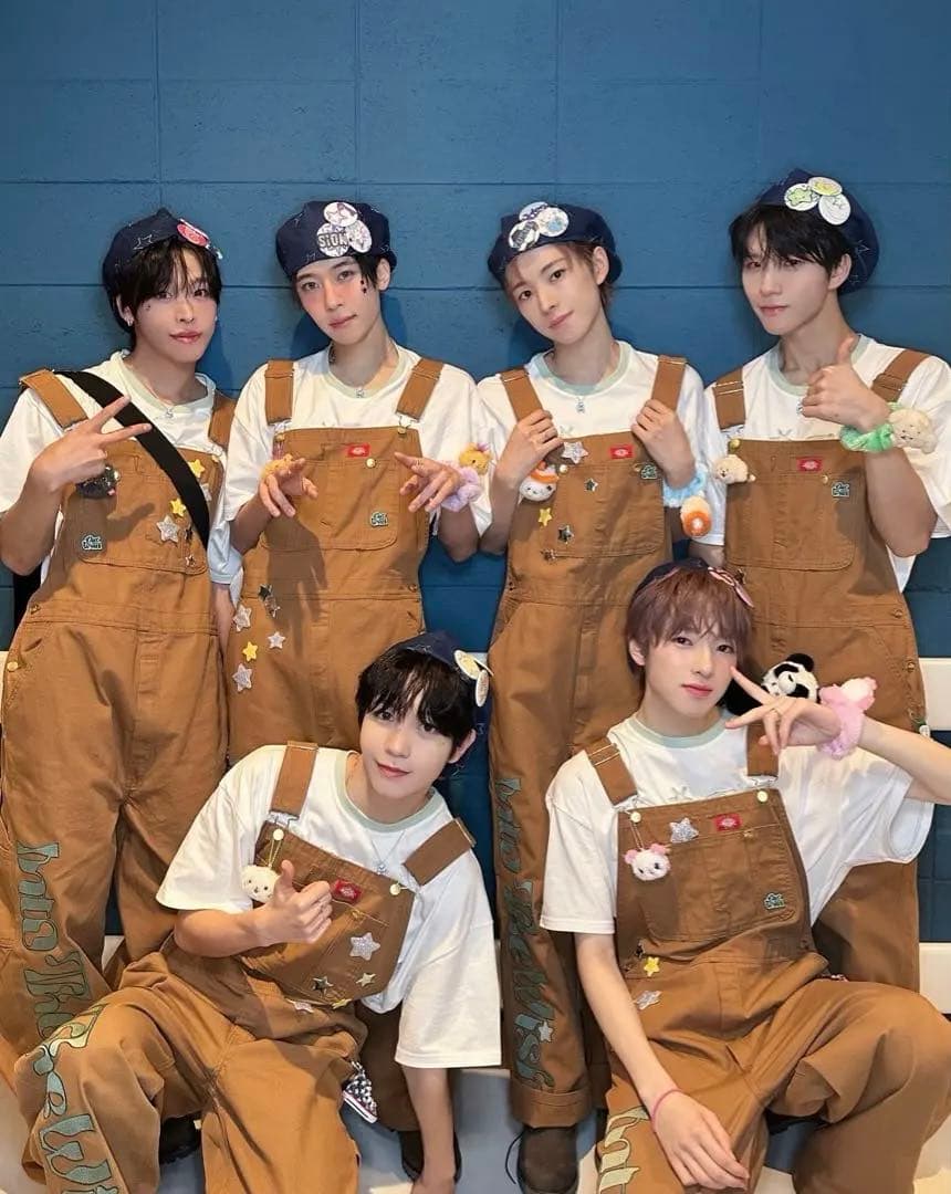 ツアーロンT トレカ付 nct wish ジェヒ layered t-shirt