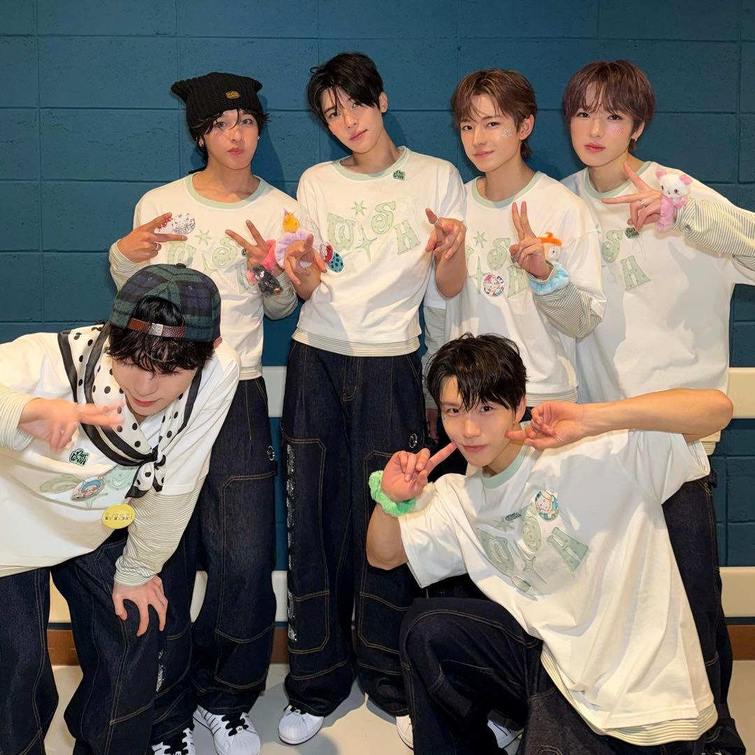 ツアーロンT トレカ付 nct wish ジェヒ layered t-shirt