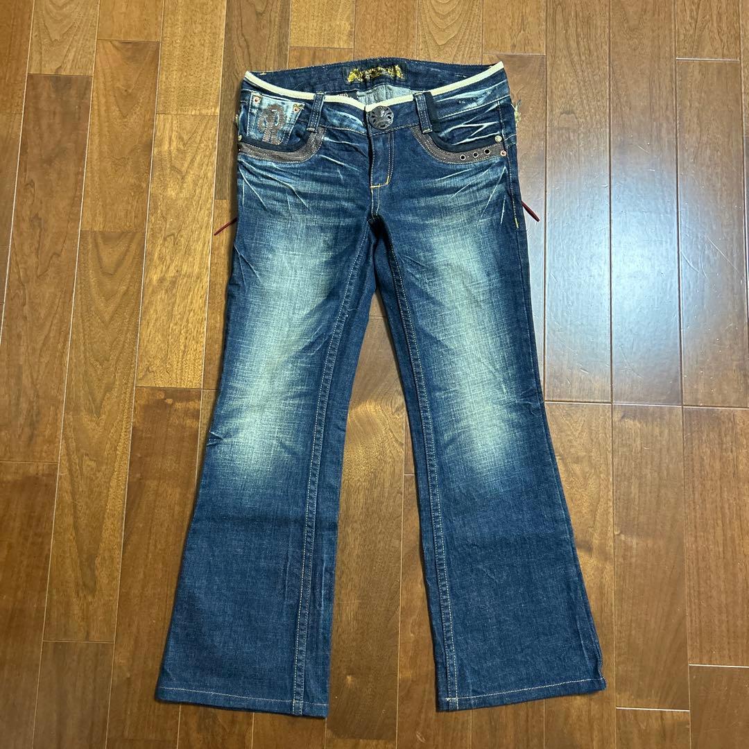 RED PEPPER】刺繍デニム 29インチ ギャル系 Y2K フレアパンツ - メルカリ